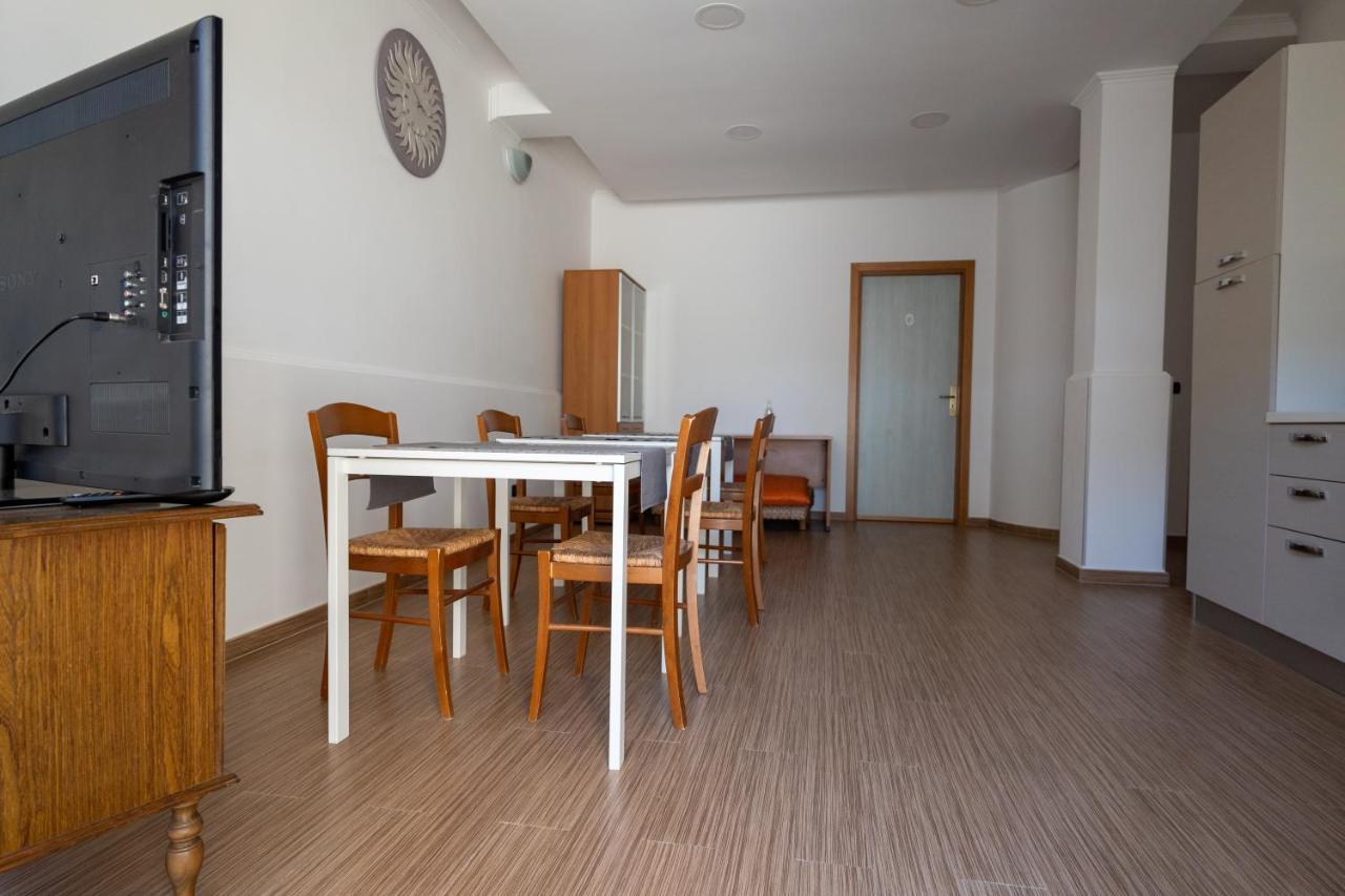 La Dimora Degli Artisti Bed & Breakfast Policoro Exterior foto
